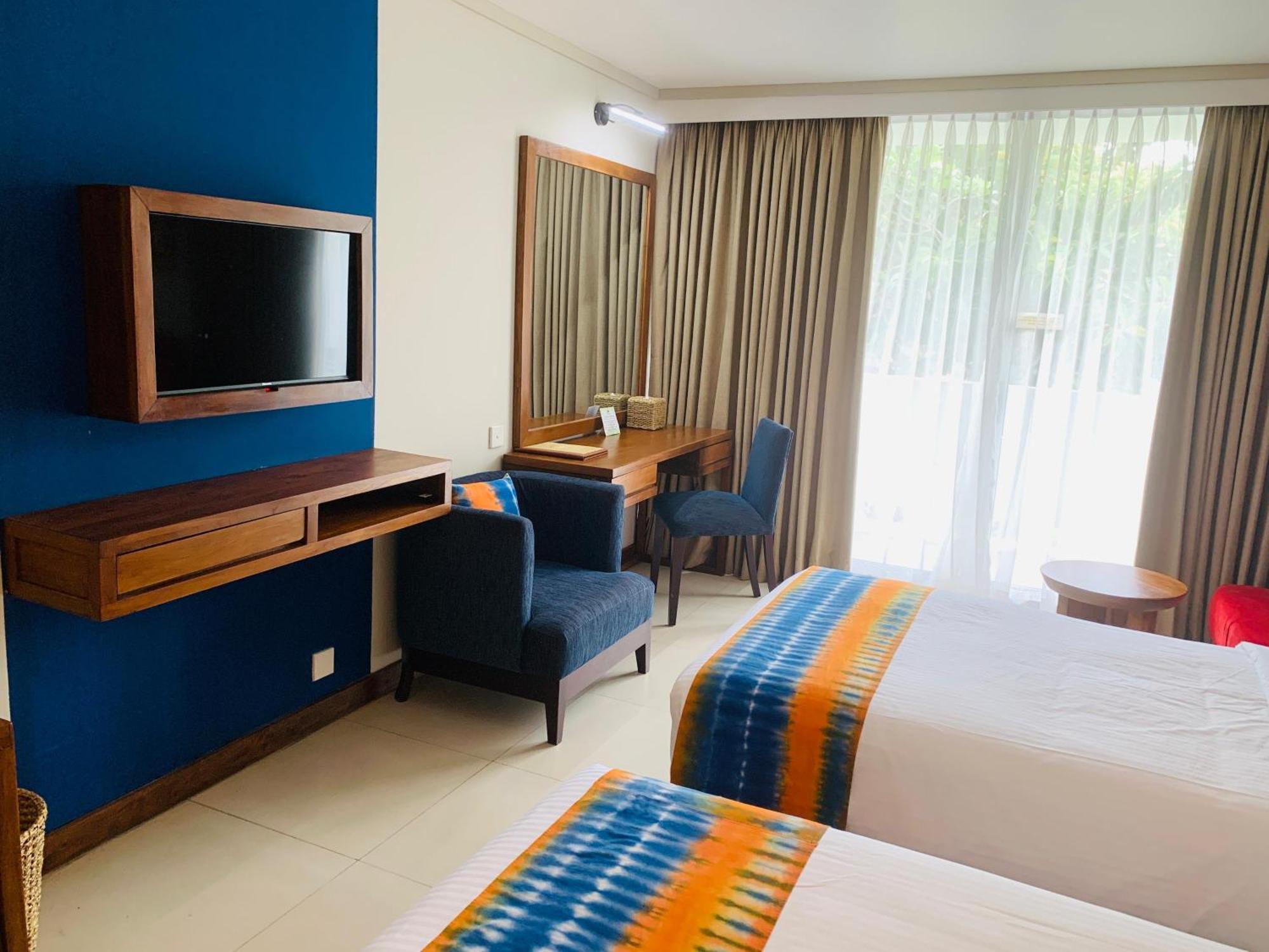 Pegasus Reef - A Beach Resort In Colombo Wattala Exterior photo